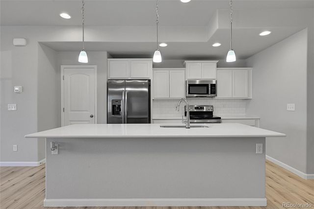 996 Petra Heights, Colorado Springs, CO 80916