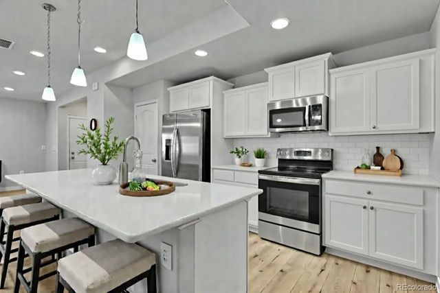 996 Petra Heights, Colorado Springs, CO 80916