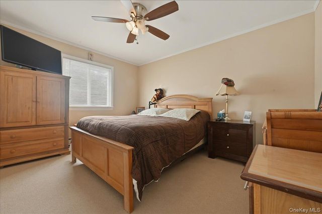 3671 Bayview Street, Seaford, NY 11783