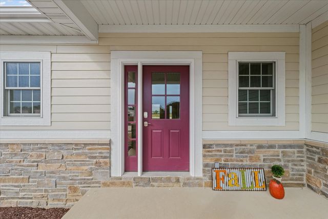 6 Foxtrot Lane, Monticello, IL 61856