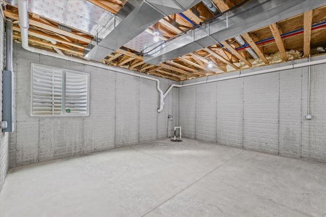 6 Foxtrot Lane, Monticello, IL 61856