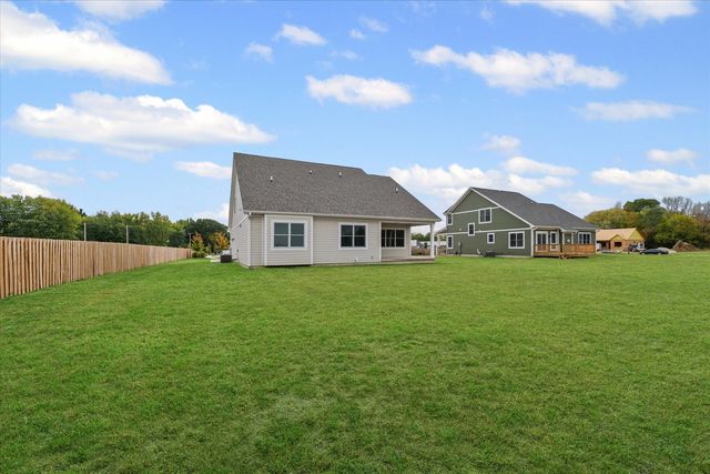 6 Foxtrot Lane, Monticello, IL 61856