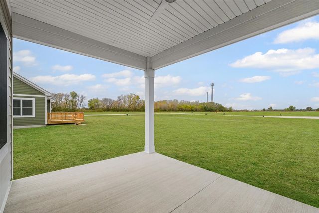 6 Foxtrot Lane, Monticello, IL 61856