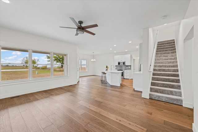 6 Foxtrot Lane, Monticello, IL 61856