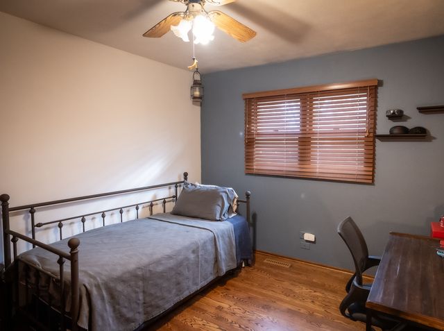 1403 W Beach Road, Waukegan, IL 60087