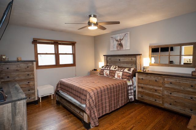 1403 W Beach Road, Waukegan, IL 60087