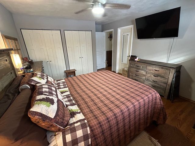 1403 W Beach Road, Waukegan, IL 60087