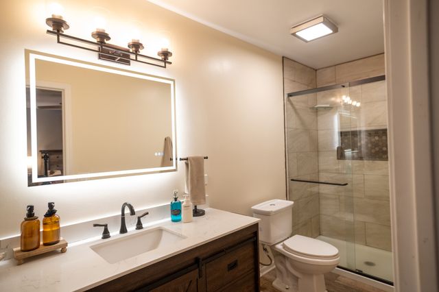 1403 W Beach Road, Waukegan, IL 60087