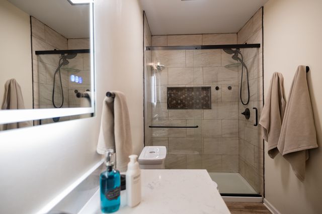 1403 W Beach Road, Waukegan, IL 60087