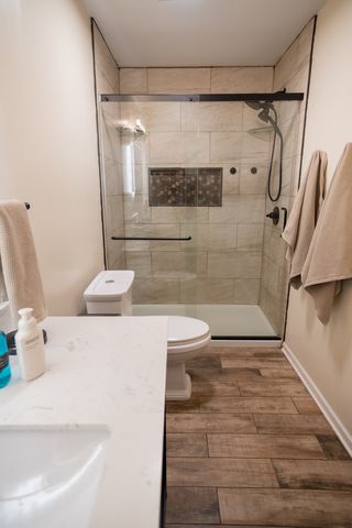 1403 W Beach Road, Waukegan, IL 60087