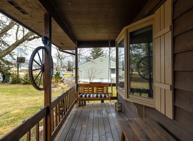 1403 W Beach Road, Waukegan, IL 60087