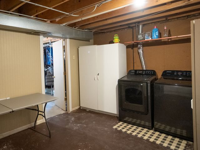 1403 W Beach Road, Waukegan, IL 60087