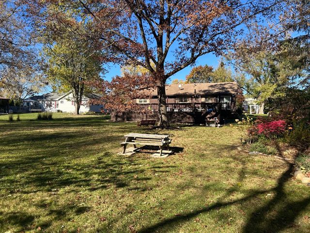 1403 W Beach Road, Waukegan, IL 60087