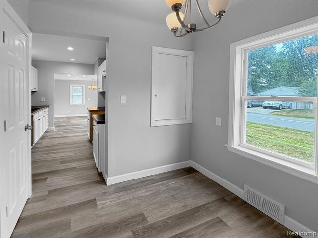 1380 Audrey Street, Burton, MI 48509