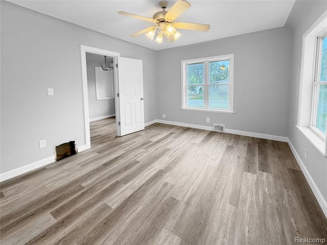 1380 Audrey Street, Burton, MI 48509