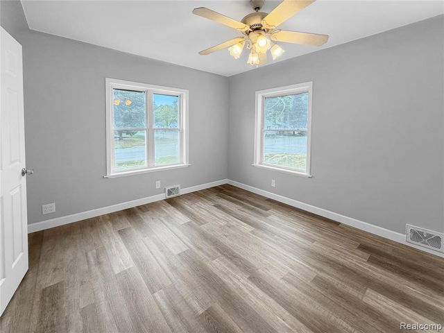 1380 Audrey Street, Burton, MI 48509
