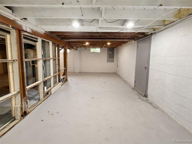1380 Audrey Street, Burton, MI 48509