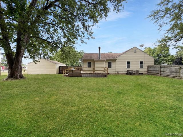 1380 Audrey Street, Burton, MI 48509