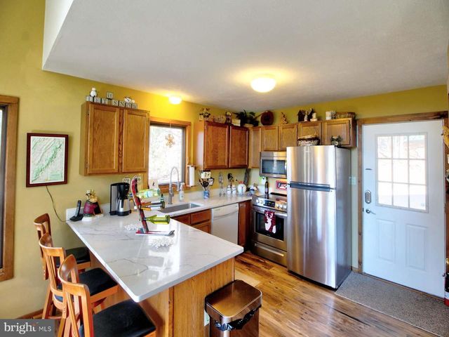 51 FORREST ST, Basye, VA 22810