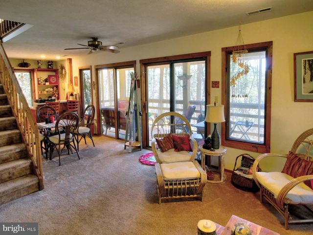 51 FORREST ST, Basye, VA 22810