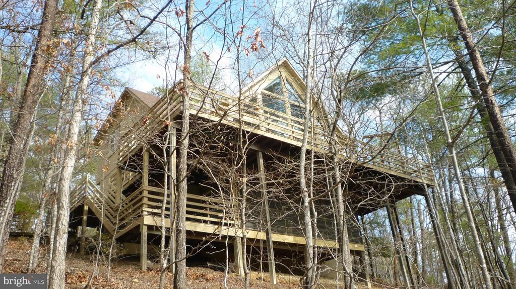 51 FORREST ST, Basye, VA 22810