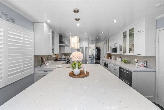 23549 Cherry, Newhall, CA 91321