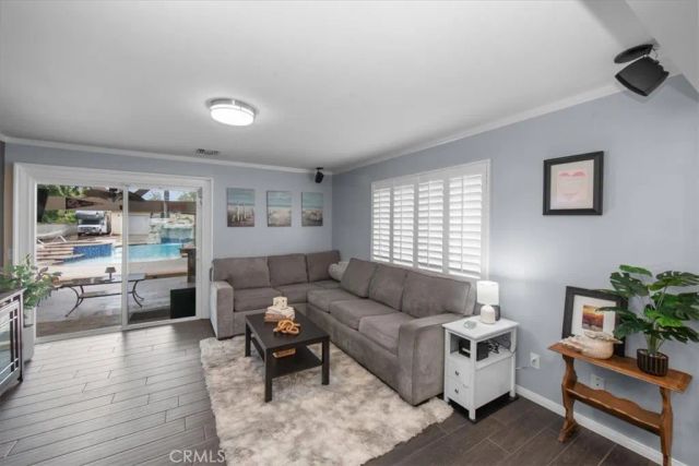 23549 Cherry, Newhall, CA 91321