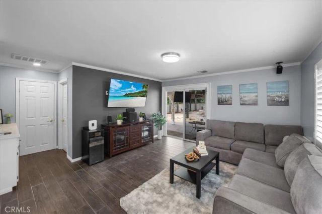23549 Cherry, Newhall, CA 91321