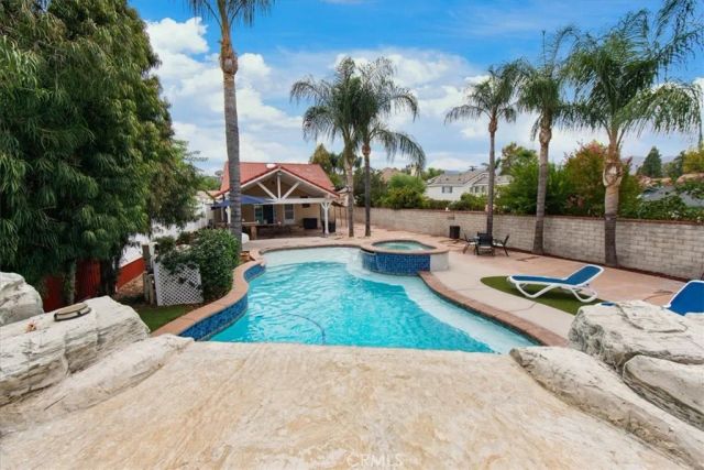 23549 Cherry, Newhall, CA 91321