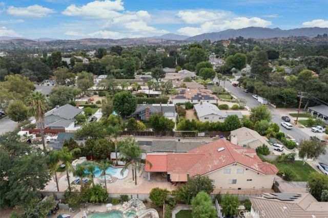 23549 Cherry, Newhall, CA 91321