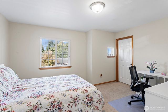 3904 172nd Street SW, Lynnwood, WA 98037