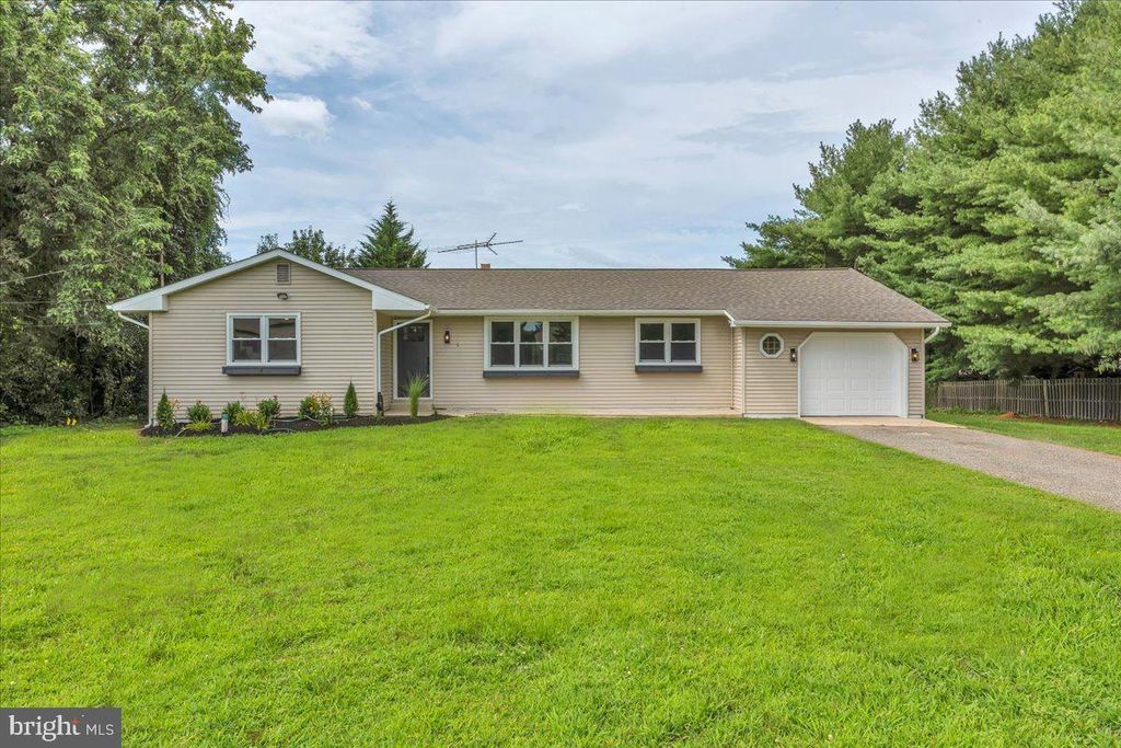 325 PITMAN DOWNER RD, Sewell, NJ 08080