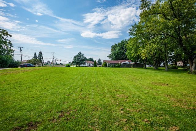 12130 Spring STREET, Sturtevant, WI 53177