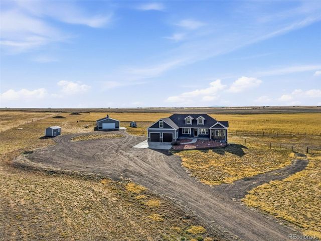 50950 E Maplewood Pl, Bennett, CO 80102