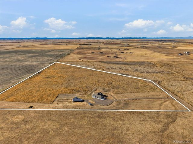 50950 E Maplewood Pl, Bennett, CO 80102