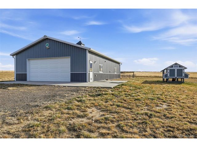50950 E Maplewood Pl, Bennett, CO 80102