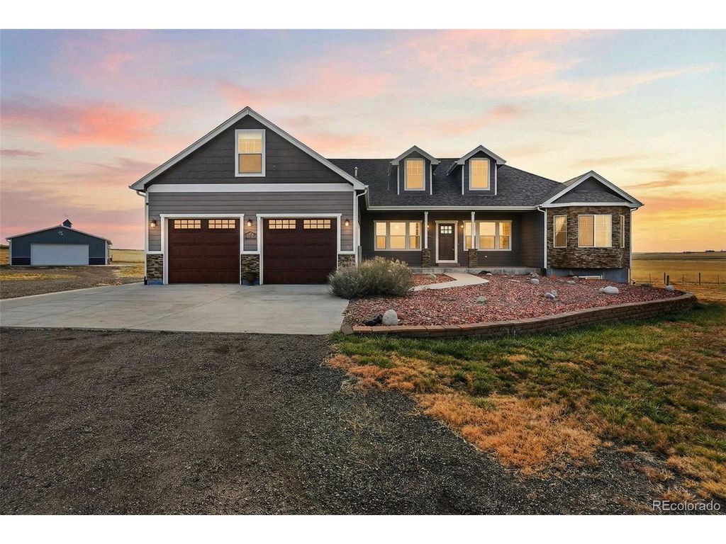 50950 E Maplewood Pl, Bennett, CO 80102