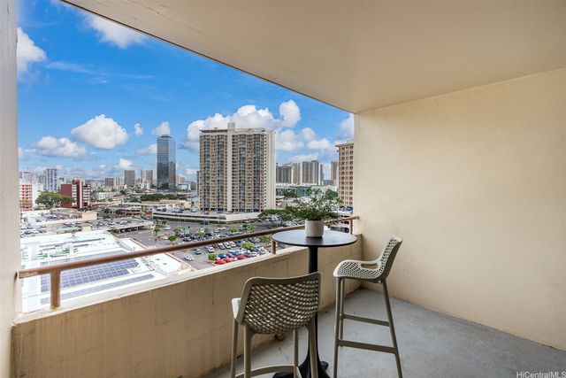 750 Kaheka Street 1007, Honolulu, HI 96814