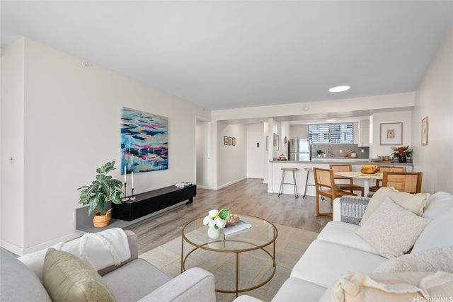 750 Kaheka Street 1007, Honolulu, HI 96814