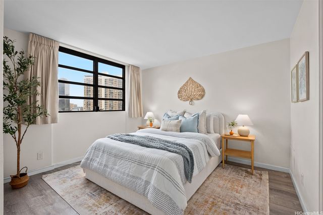 750 Kaheka Street 1007, Honolulu, HI 96814