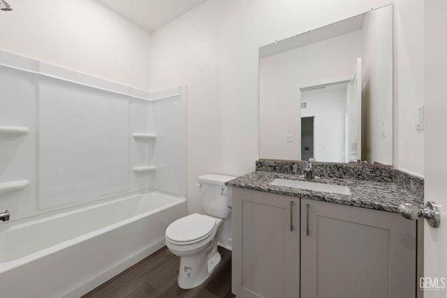 7911 Ita Palm Way, Bakersfield, CA 93313