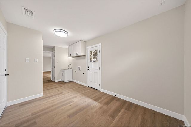 543 Beverly, New Braunfels, TX 78130