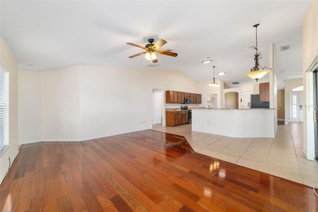 4037 SE 40TH STREET, Ocala, FL 34480