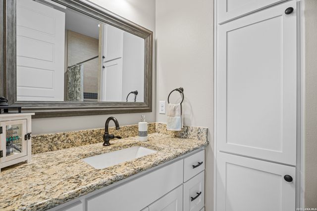 863 Primrose Path, Canyon Lake, TX 78133