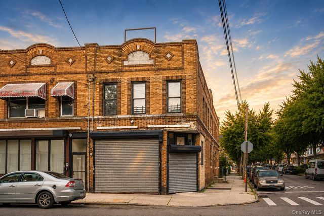 121-19 Sutphin Boulevard, Jamaica, NY 11434