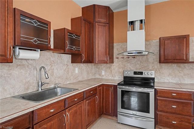 8430 Rumbley Road, Summerfield, NC 27358