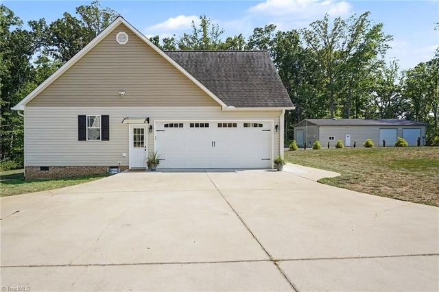 8430 Rumbley Road, Summerfield, NC 27358