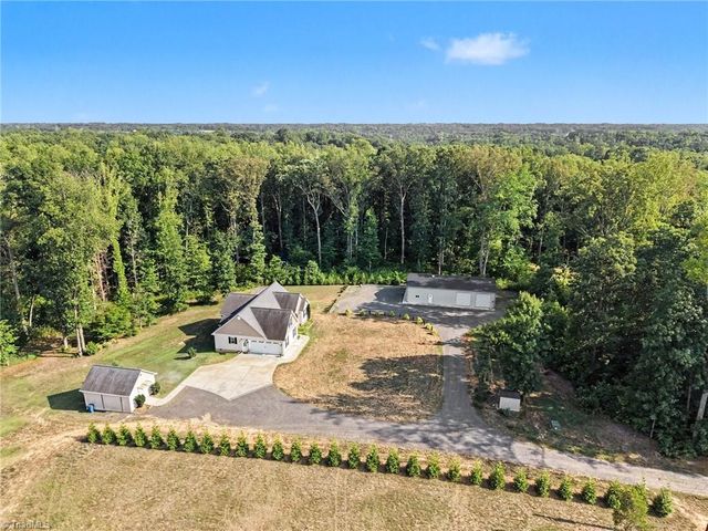 8430 Rumbley Road, Summerfield, NC 27358