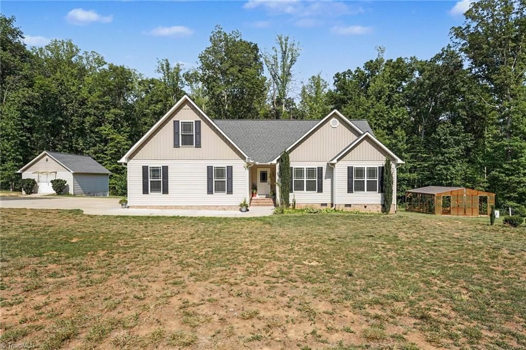 8430 Rumbley Road, Summerfield, NC 27358