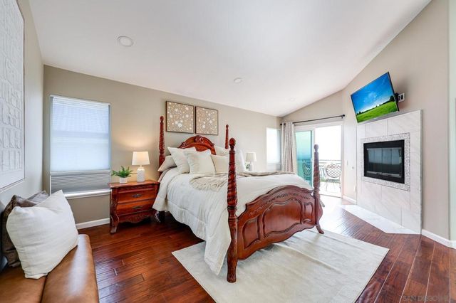 11064 Ipai Ct, San Diego, CA 92127